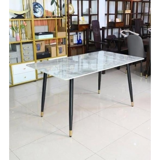 corner table